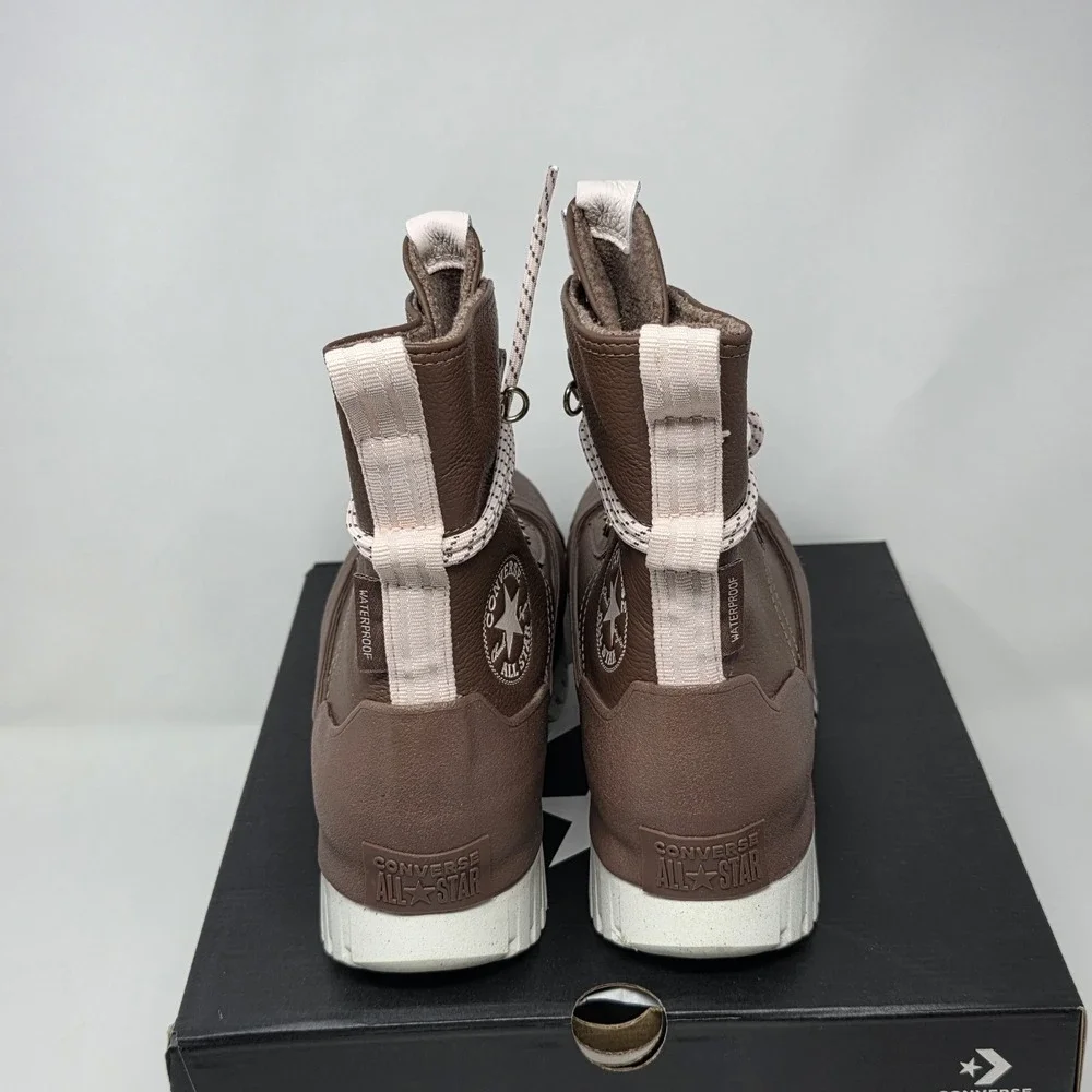 Converse Chuck Taylor All Star Lugged 2.0 CC X-Hi Waterproof Boots Womens Sz 7.5